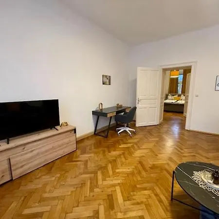 Апартаменти Charmante In Innenstadtlage Грац